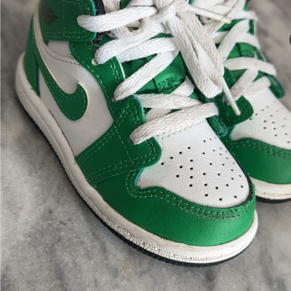 Nike Kids Green and White Sneakers - Picture 1 of 1